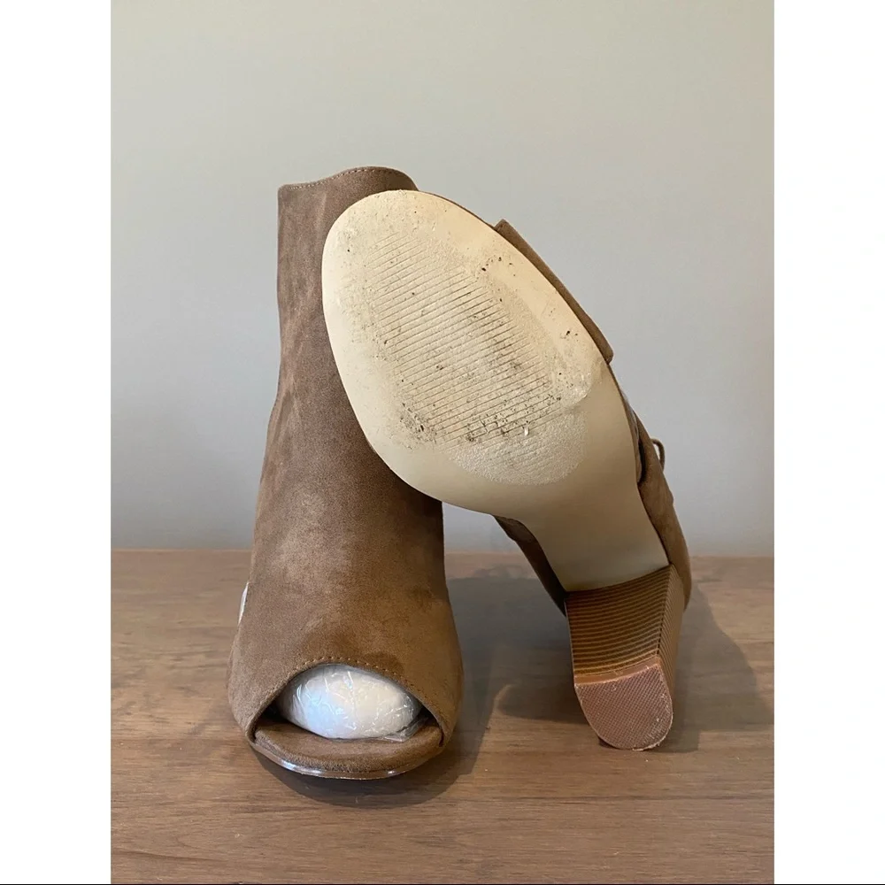 Women’s 'JustFab' bootie heels - Picture 6 of 7